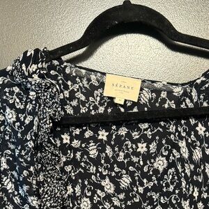 Sezane Black and White Smocked 3/4 Sleeve Blouse